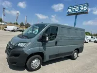 Usado Opel Movano 120 CV (88 kW) 2023 Gris Van