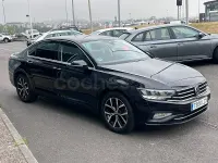 Usado VW Passat Executive 150 CV (110 kW) 2022 Negro Familiar