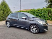 Usado Peugeot 208 Style 82 CV (60 kW) 2015 Gris / plata Utilitario