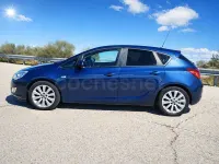 Usado Opel Astra Cosmo 115 CV (84 kW) 2010 Azul Berlina