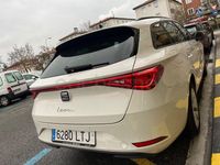 Usado Seat Leon Style 115 CV (84 kW) 2021 Blanco Familiar