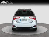 Używany Toyota Yaris Hybrid Advance 100 KM (73 kW) 2019 Szary Minivan