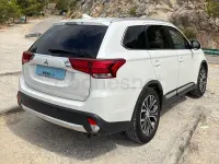 Usado Mitsubishi Outlander Motion 150 CV (110 kW) 2018 Blanco SUV