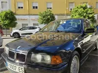 Usado BMW 320 150 CV (110 kW) 1994 Azul Berlina