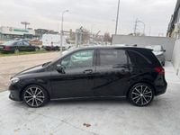 Usado Mercedes B220 AMG line 177 CV (130 kW) 2016 Negro Monovolumen