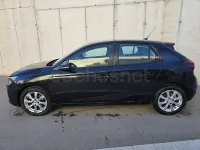 Usado Opel Corsa Edition 102 CV (75 kW) 2022 Negro Utilitario