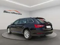 Usado Skoda Superb Ambition 122 CV (89 kW) 2021 Negro Familiar