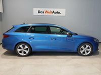 Usado Seat Leon FR 150 CV (110 kW) 2024 Azul Familiar