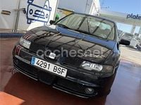 Usado Seat Leon Sport 150 CV (110 kW) 2001 Negro Utilitario