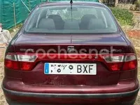 Usado Seat Toledo Stella 105 CV (77 kW) 2002 Granate Berlina