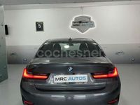Usado BMW 318 Advantage 150 CV (110 kW) 2021 Gris / plata Berlina