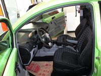 Usado VW New Beetle 100 CV (73 kW) 2002 Verde Utilitario
