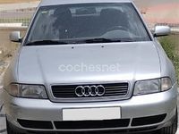 Usado Audi A4 150 CV (110 kW) 1998 Gris / plata Berlina