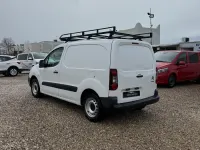 Usado Citroën Berlingo Live 75 CV (55 kW) 2018 Blanco Monovolumen