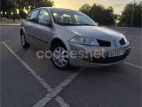 Usado Renault Mégane Dynamique 105 CV (77 kW) 2007 Beige Berlina