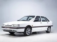 Usado Renault 21 140 CV (102 kW) 1992 Blanco Berlina