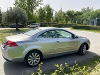 Usado Ford Focus Cabriolet Titanium 136 CV (100 kW) 2010 Beige Descapotable