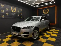 Usado Jaguar F-Pace Portfolio 163 CV (119 kW) 2017 Gris / plata SUV
