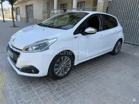 Usado Peugeot 208 Active 82 CV (60 kW) 2017 Blanco Utilitario