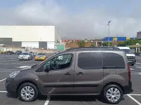 Usado Citroën Berlingo Shine 100 CV (73 kW) 2018 Gris / plata Monovolumen