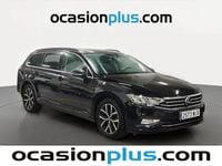 Usado VW Passat Executive 150 CV (110 kW) 2023 Negro Familiar