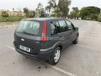 Usado Ford Fusion 68 CV (50 kW) 2005 Gris / plata Utilitario