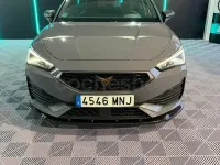 Usado Cupra Leon 150 CV (110 kW) 2024 Gris / plata Berlina