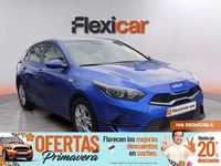 Usado Kia Ceed 100 CV (73 kW) 2022 Azul Utilitario