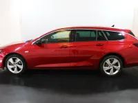 Usado Opel Insignia GS Line 122 CV (89 kW) 2021 Rojo Berlina