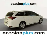 Usado Toyota Auris Touring Sports Active 136 CV (100 kW) 2016 Blanco Familiar