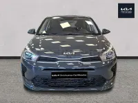 Usado Kia Rio Sport 100 CV (73 kW) 2022 Gris / plata Berlina