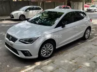 Usado Seat Ibiza FR 110 CV (80 kW) 2023 Blanco Utilitario