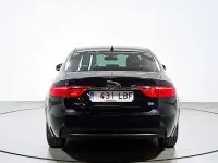 Usado Jaguar XF Prestige 163 CV (119 kW) 2016 Negro Berlina