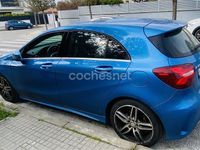 Käytetty Mercedes A180 Urban 109 HP (80 kW) 2016 Sininen Sedan