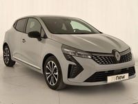 Usado Renault Clio V Techno 100 CV (73 kW) 2025 Gris Berlina