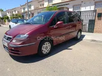 Usado Fiat Ulysse Emotion 128 CV (94 kW) 2003 Granate Monovolumen