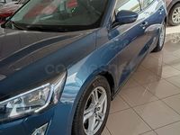 Usado Ford Focus Trend 95 CV (69 kW) 2019 Azul Berlina