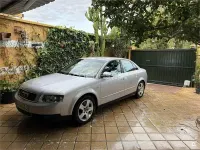 Usado Audi A4 180 CV (132 kW) 2004 Gris / plata Berlina