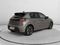 Usado Peugeot 208 Active 75 CV (55 kW) 2024 Gris Utilitario