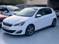 Usado Peugeot 308 Allure 150 CV (110 kW) 2016 Blanco Berlina