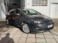 Usado Opel Astra Dynamic 150 CV (110 kW) 2015 Marrón Berlina