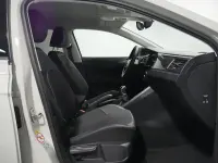Usado VW Taigo Style 116 CV (85 kW) 2025 Gris / plata SUV