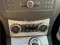 Usado Mercedes C220 Avantgarde 170 CV (125 kW) 2007 Blanco Familiar