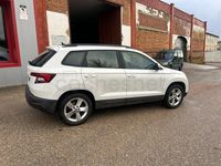 Usado Skoda Karoq Ambition 150 CV (110 kW) 2021 Blanco SUV