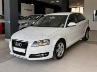 Usado Audi A3 Attraction 105 CV (77 kW) 2011 Blanco Utilitario