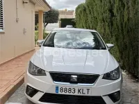 Usado Seat Ibiza Style 95 CV (69 kW) 2018 Blanco Utilitario