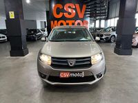 Usado Dacia Sandero Lauréate 90 CV (66 kW) 2015 Beige Utilitario