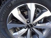 Usado Kia Stonic 84 CV (61 kW) 2022 Blanco SUV