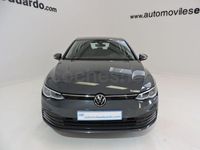 Usado VW Golf VIII Life 130 CV (95 kW) 2020 Gris / plata Berlina