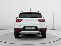 Usado Kia Stonic 100 CV (73 kW) 2022 Blanco SUV